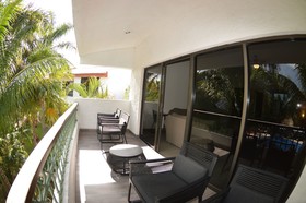 Sina Suites