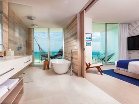 SLS Cancun