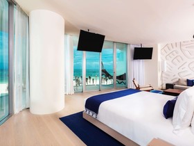 SLS Cancun