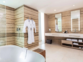 SLS Cancun