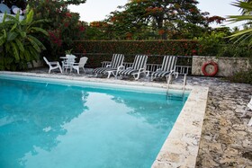 Villas de Lago by Andiani Travel
