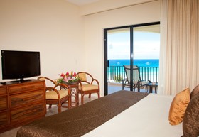 Hilton Cancun Mar Caribe All-Inclusive Resort