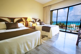 Hilton Cancun Mar Caribe All-Inclusive Resort