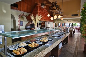 Hilton Cancun Mar Caribe All-Inclusive Resort