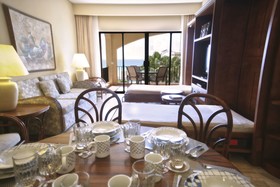 Hilton Cancun Mar Caribe All-Inclusive Resort