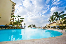 Hilton Cancun Mar Caribe All-Inclusive Resort