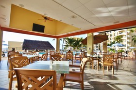 Hilton Cancun Mar Caribe All-Inclusive Resort
