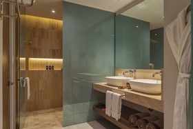 Hilton Cancun Mar Caribe All-Inclusive Resort