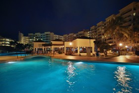 Hilton Cancun Mar Caribe All-Inclusive Resort