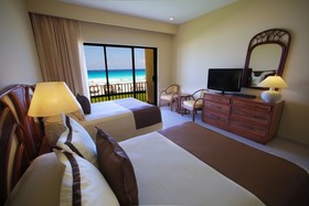 Hilton Cancun Mar Caribe All-Inclusive Resort