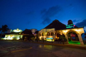 Hilton Cancun Mar Caribe All-Inclusive Resort