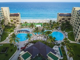 The Royal Islander - An All Suites Resort