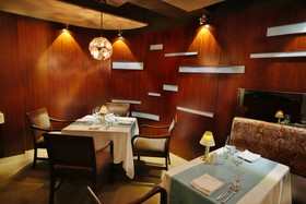 The Royal Islander - An All Suites Resort
