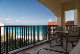 The Royal Islander - An All Suites Resort