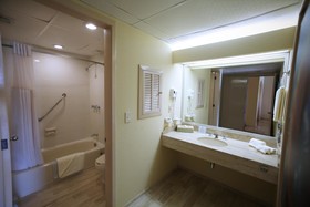 The Royal Islander - An All Suites Resort