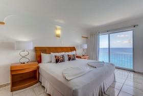 Coral Princess Hotel & Dive Resort