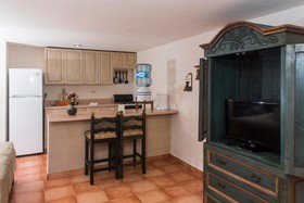 Hacienda San Miguel Hotel & Suites