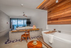 Hotel B Unique
