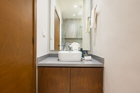 Kippal Modern Oasis ApartHotel