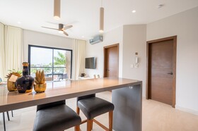 Kippal Modern Oasis ApartHotel