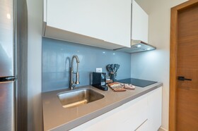 Kippal Modern Oasis ApartHotel