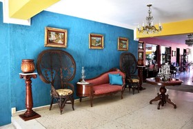 Mary Carmen Hotel