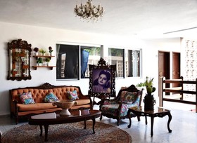 Mary Carmen Hotel