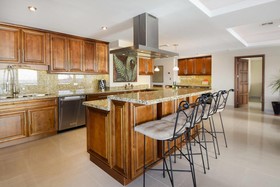 Palmar Condominiums