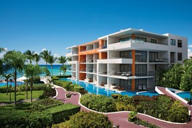 Secrets Aura Cozumel