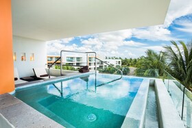 Secrets Aura Cozumel