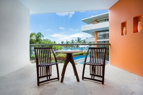 Secrets Aura Cozumel