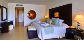 Secrets Aura Cozumel