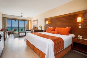 Secrets Aura Cozumel
