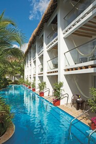 Secrets Aura Cozumel
