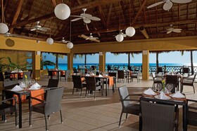 Secrets Aura Cozumel
