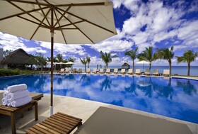 Secrets Aura Cozumel