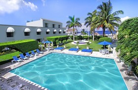Villa Blanca Garden Beach