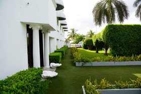 Villa Blanca Garden Beach