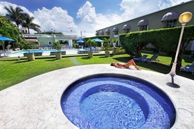 Villa Blanca Garden Beach