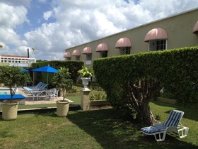 Villa Blanca Garden Beach