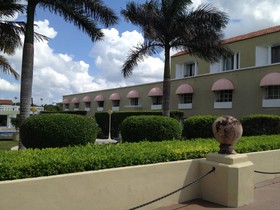 Villa Blanca Garden Beach