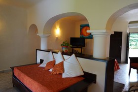 Villa Blanca Garden Beach