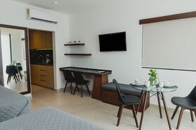 Ah Xok Suites