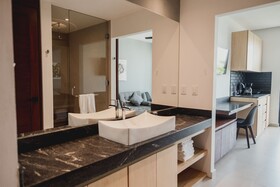 Ah Xok Suites