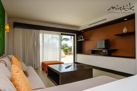 Aldea Thai