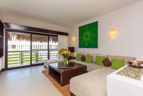Aldea Thai by Moskito
