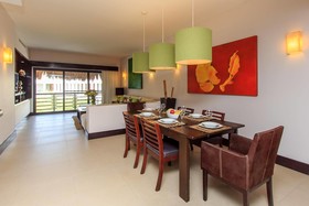 Aldea Thai by Moskito