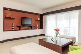 Aldea Thai by Moskito