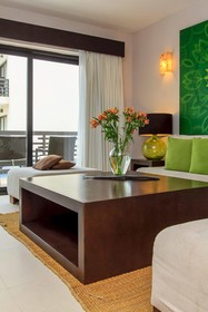 Aldea Thai by Moskito