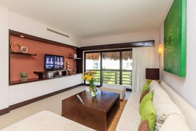 Aldea Thai by Moskito